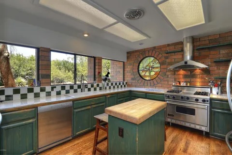 REVEAL Kitchen Before 1
